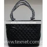 Paypal!!2010 Hot Sell Fashion Ladies' Brand Handbags