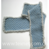 hand-knitted scarves 03