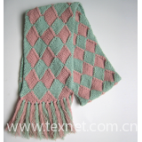 hand-knitted scarves 04