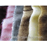 Tip-dyeing high pile fur