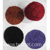 knitted hat 32