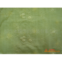 绍兴永塬纺织服装有限公司-供应全棉绣花布,60*60/90*88(图)