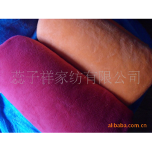 孔伟杰-生产批发各种型号染色素色超柔加厚舒棉绒毛毯及面料供应布匹