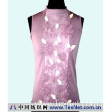艾拉（苏州）服饰有限公司 -半高领背心