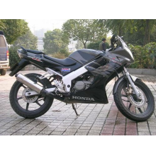 大连龙彪摩托车行-出售进口本田CBR150RR摩托车