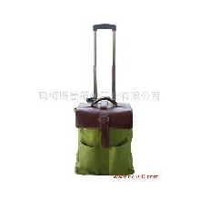保定玛柯斯曼箱包工业有限责任公司-拉杆旅行包：0804