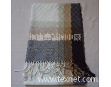 壓皺圍巾 點擊查看大圖