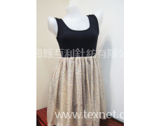 服裝 點擊查看大圖